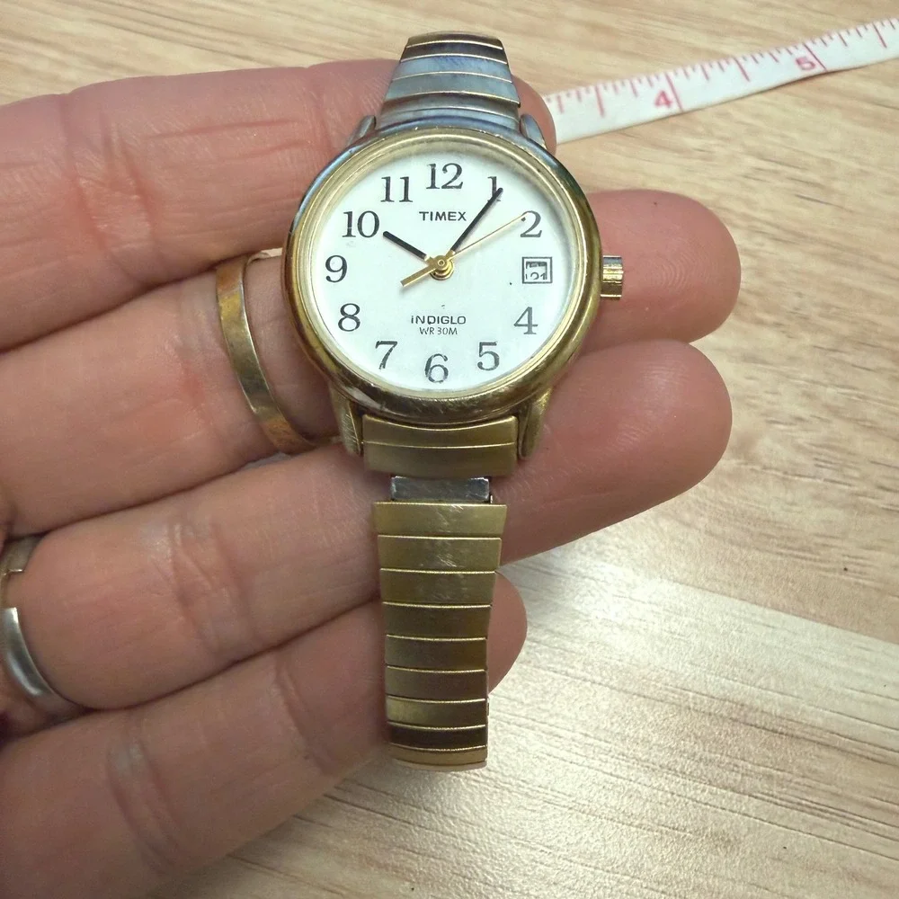 Timex Indiglo WR 30M Womens Watch Gold Tone Expansion Band White Dial Date Works